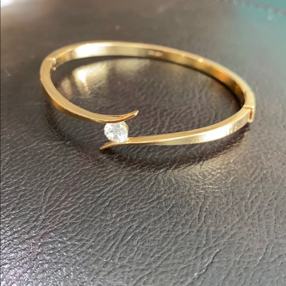 14K Real Yellow Gold Small CZ Bangle Bracelet - Picture 5 of 13